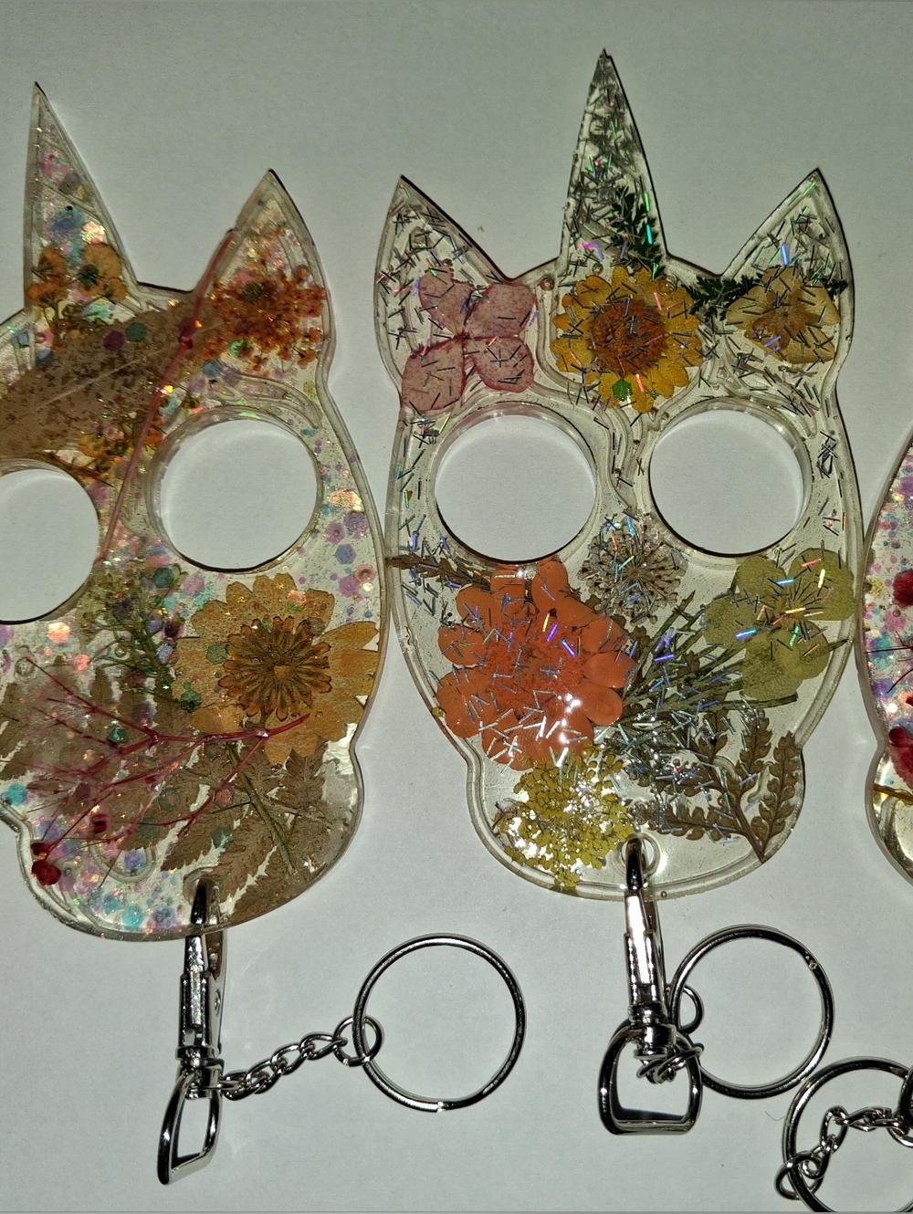 Shades Of Yellow Pressed Flowers Unicorn-Shaped Safety Keychain